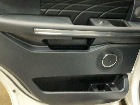 Certified 2021 Ford Expedition Platinum image 13