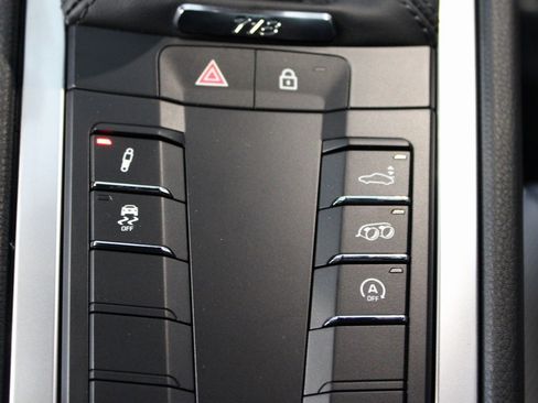 New 2025 Porsche 718 Cayman image 28