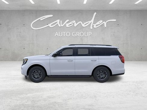 New 2026 Ford Expedition Active RWD image 3