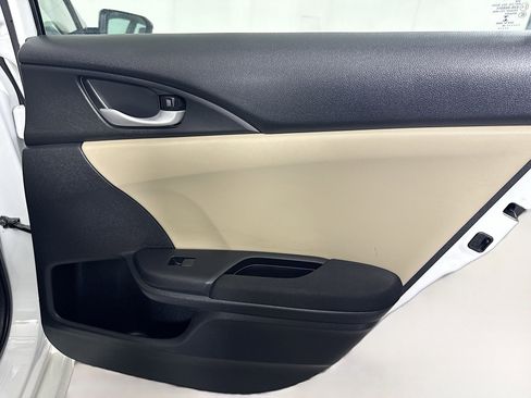 Used 2018 Honda Civic EX image 28