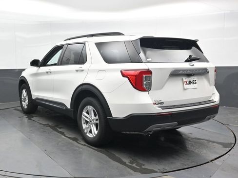Used 2020 Ford Explorer XLT w/ Equipment Group 202A AWD/4WD image 11