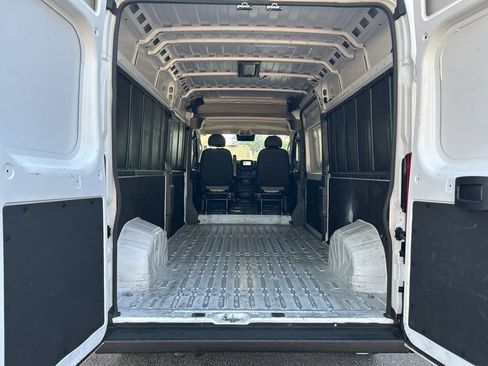 Used 2025 RAM ProMaster 2500 w/ Convenience Group FWD image 36