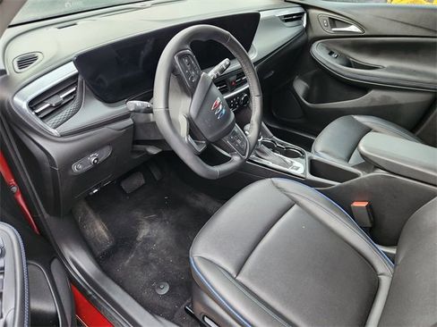 Used 2025 Buick Encore GX Sport Touring w/ Comfort Package image 8