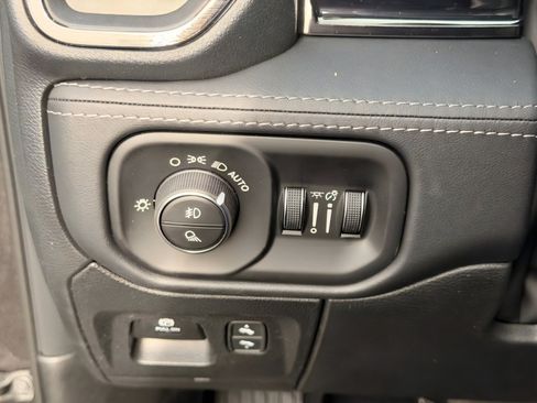 New 2026 RAM 1500 Limited w/ Body Color Bumper Group image 17