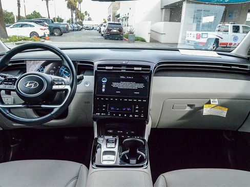 Certified 2024 Hyundai Tucson Limited image 13