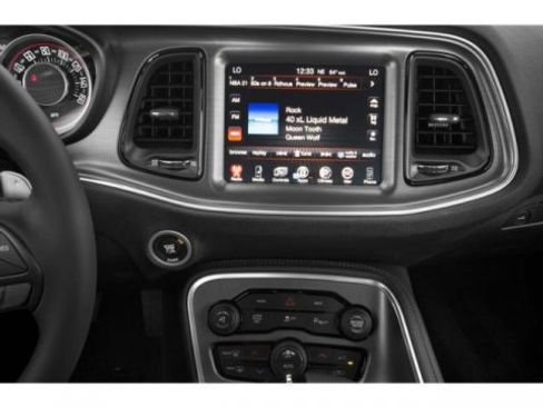 Used 2015 Dodge Challenger SXT Plus image 23