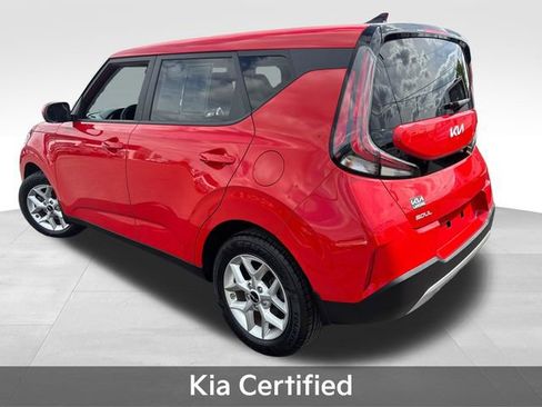 Used 2023 Kia Soul LX w/ LX Technology Package FWD image 5