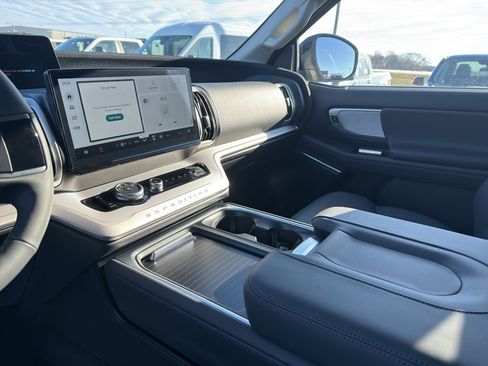 New 2026 Ford Expedition Max Active image 11