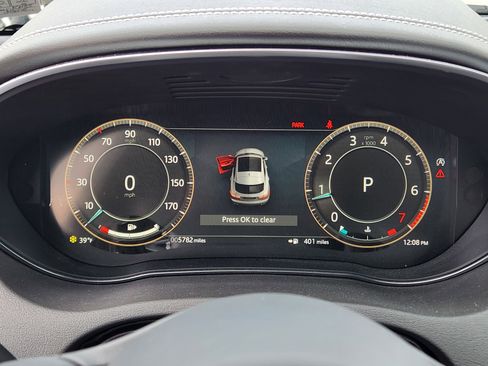 Used 2024 Jaguar E-PACE R-Dynamic SE image 19