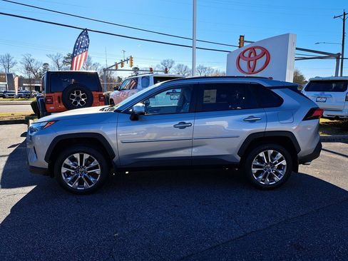 New 2025 Toyota RAV4 XLE Premium image 9