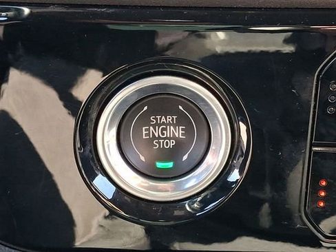 Used 2023 GMC Sierra 1500 Elevation image 28