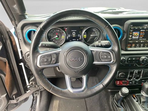 Used 2021 Jeep Wrangler Unlimited Rubicon 4xe w/ Cold Weather Group AWD/4WD image 12