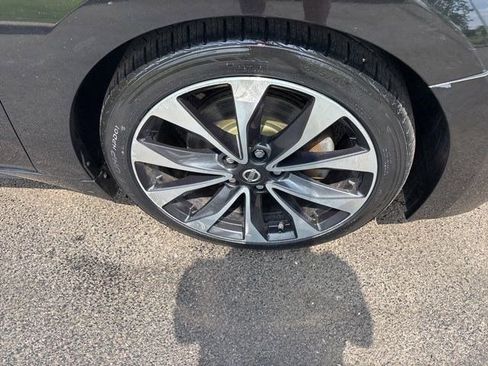 Used 2017 Nissan Maxima 3.5 SL FWD image 42