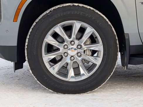 Used 2025 Chevrolet Tahoe Premier image 9