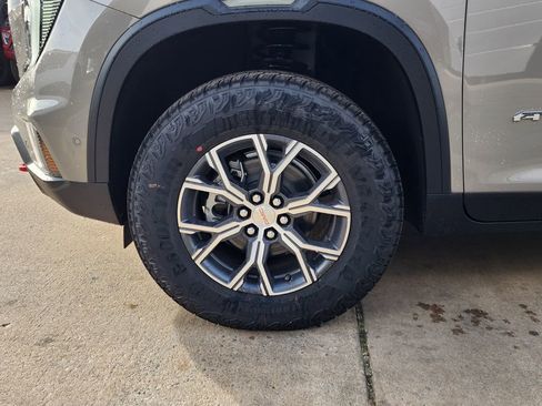 New 2026 GMC Acadia AT4 w/ Super Cruise Package image 59