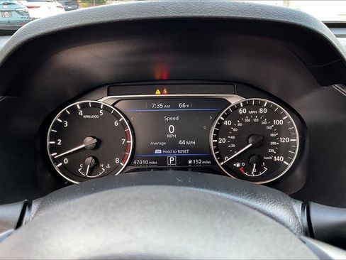 Used 2024 Nissan Altima 2.5 SV image 17