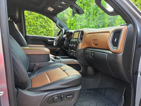 Used 2019 Chevrolet Silverado 1500 High Country w/ Technology Package image 49