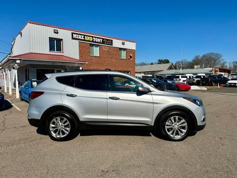 Used 2018 Hyundai Santa Fe Sport 2.0T w/ Cargo Package image 4
