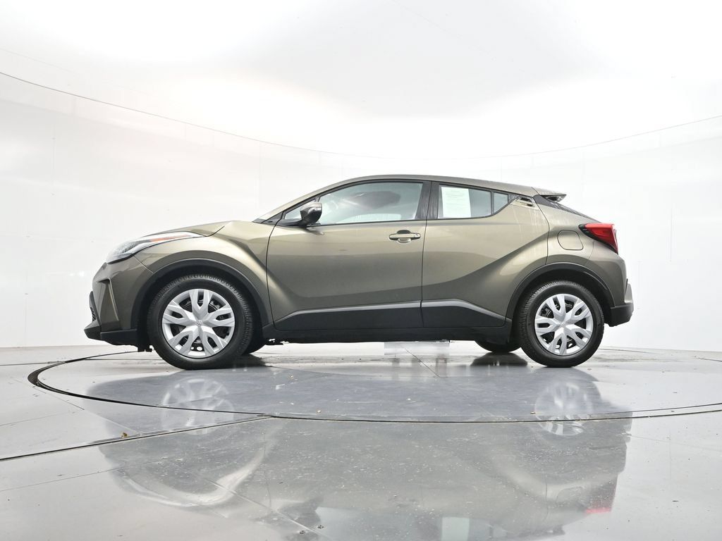 Used 2021 Toyota C-HR LE FWD image 35