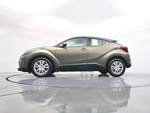 Used 2021 Toyota C-HR LE FWD image 35