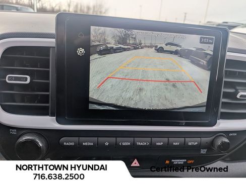 Certified 2023 Hyundai Venue Limited w/ Cargo Package image 22