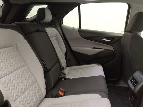 Used 2024 Chevrolet Equinox LS w/ LS Convenience Package FWD image 19