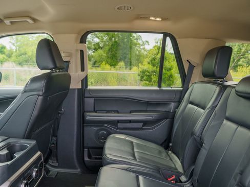 Used 2024 Ford Expedition XLT AWD/4WD image 20