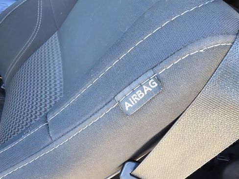 Used 2018 Dodge Challenger SXT w/ Blacktop Package image 15