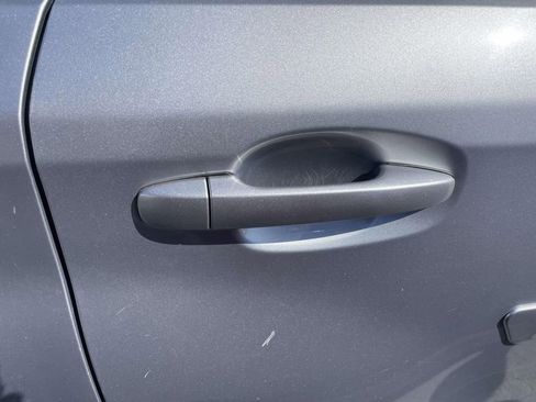 Used 2017 Subaru Forester 2.5i Premium image 25