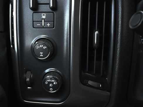 Used 2018 Chevrolet Silverado 2500 LT w/ All Star Edition image 20