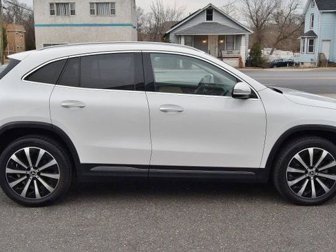 Used 2021 Mercedes-Benz GLA 250 4MATIC image 9