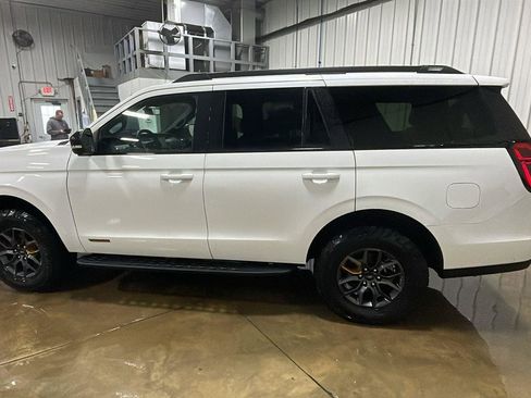 New 2025 Ford Expedition Tremor image 7