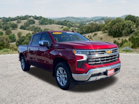 Used 2025 Chevrolet Silverado 1500 LTZ w/ Z71 Off-Road Package AWD/4WD image 5
