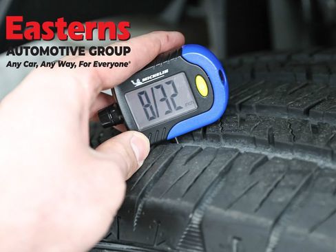 Used 2025 Jeep Wrangler Unlimited Sahara AWD/4WD image 26