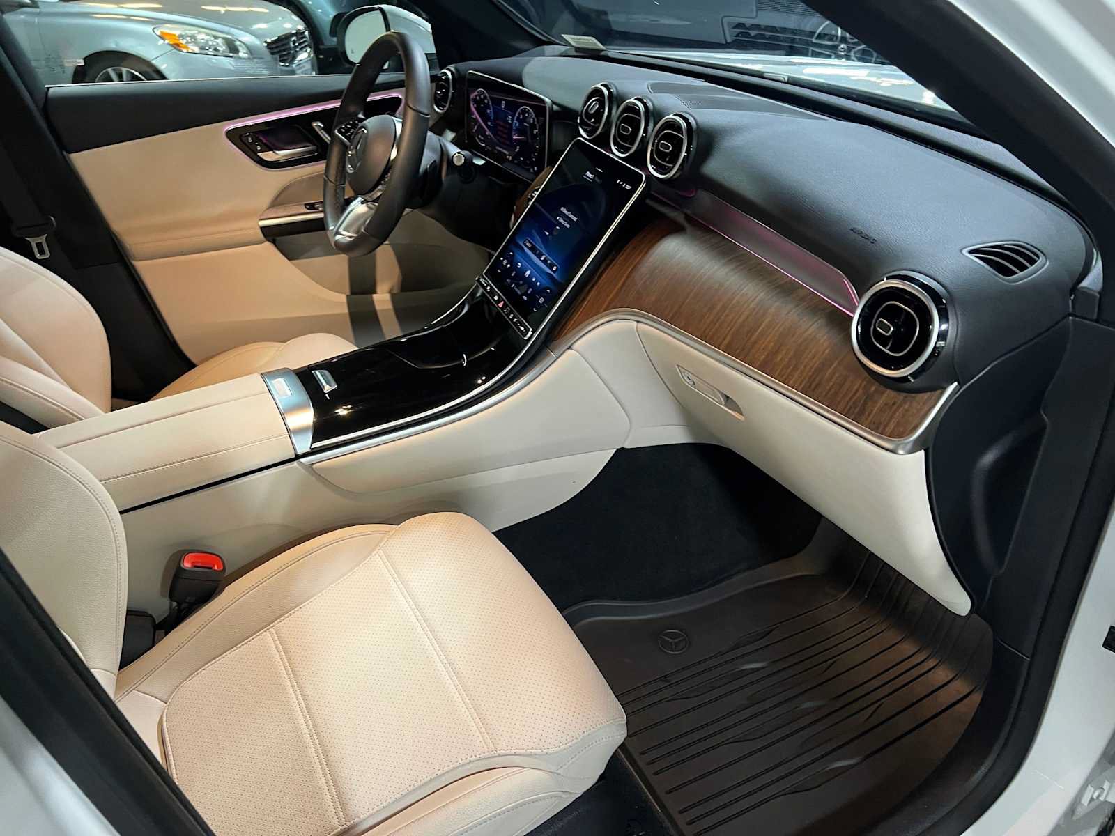 Certified 2026 Mercedes-Benz GLC 300 4MATIC image 11