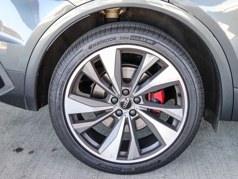 Used 2023 Audi SQ5 Premium Plus w/ Premium Plus Package AWD/4WD image 10