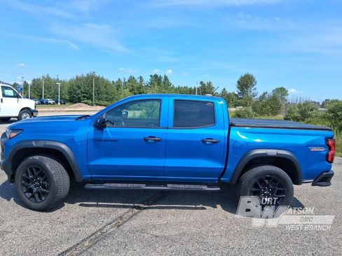 Used 2023 Chevrolet Colorado Trail Boss w/ LPO, Dark Essentials Package AWD/4WD image 3