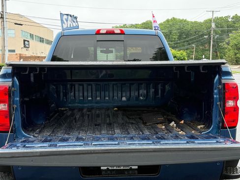 Used 2018 Chevrolet Silverado 1500 LT w/ All Star Edition AWD/4WD image 8