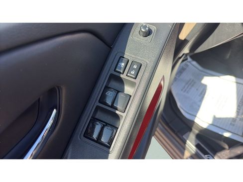 Used 2023 Nissan Frontier PRO-4X w/ Technology Package AWD/4WD image 9