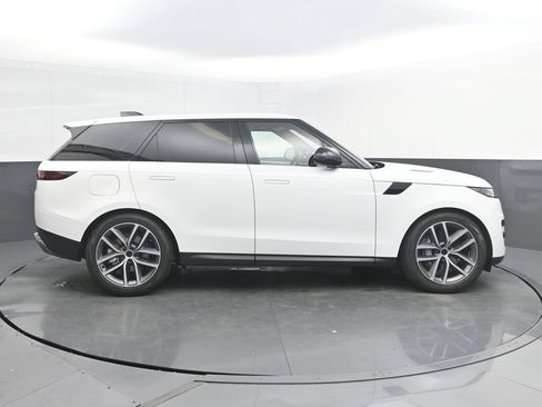 New 2027 Land Rover Range Rover Sport SE AWD/4WD image 8