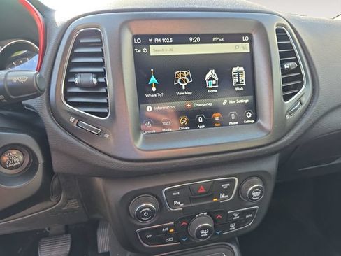 Used 2018 Jeep Compass Trailhawk w/ Leather Interior Group AWD/4WD image 10