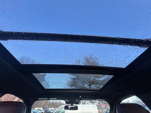 Used 2024 Ford Expedition Limited image 24