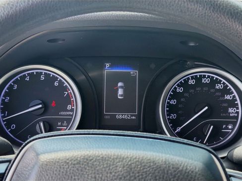 Used 2023 Toyota Camry LE FWD image 9