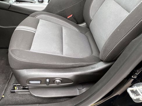 Certified 2023 Chevrolet Blazer LT w/ Convenience Package image 16