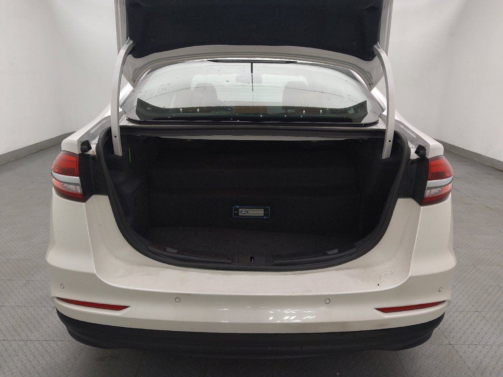 Used 2020 Ford Fusion Energi Titanium FWD image 29
