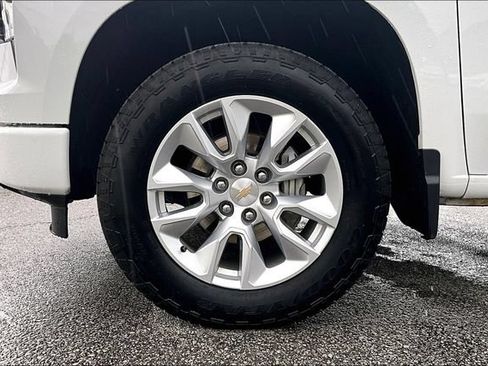 Used 2025 Chevrolet Silverado 1500 Custom AWD/4WD image 34