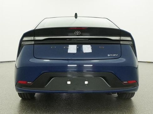 New 2026 Toyota Prius Plug-In Hybrid FWD image 16