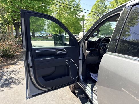 New 2026 Chevrolet Silverado 3500 LTZ w/ LTZ Convenience Package AWD/4WD image 9