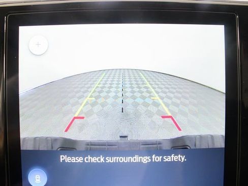 Used 2024 Ford Ranger XLT w/ FX4 Off-Road Package image 3