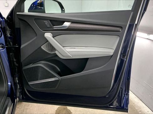 Used 2021 Audi Q5 Premium Plus w/ Premium Plus Package image 26